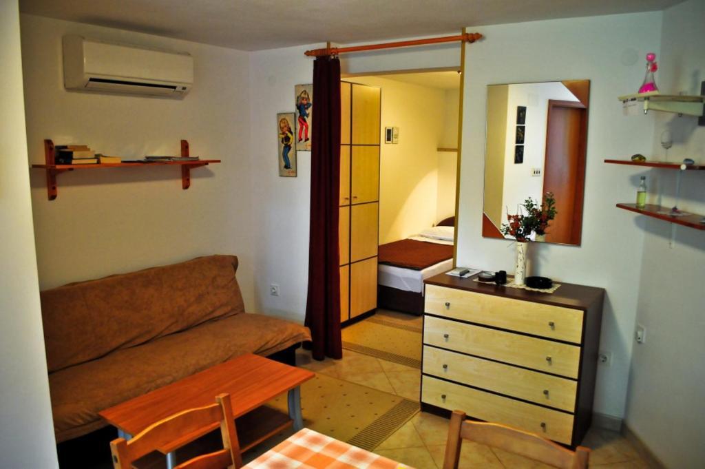 Kuzmanic 3* Hvar Town